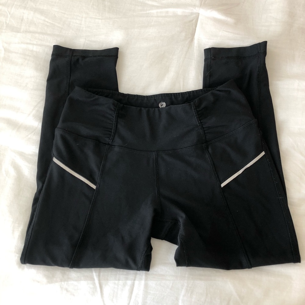 90 degrees by Reflex Black Capris